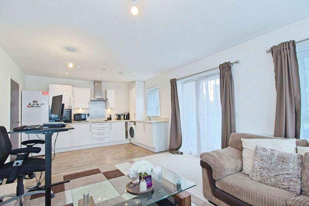 Property photo 2 of 14 Pbox-Img.Jpg