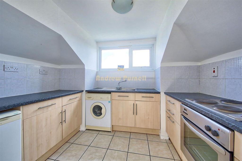 Property photo 3 of 7 Kitchenwm.Jpg