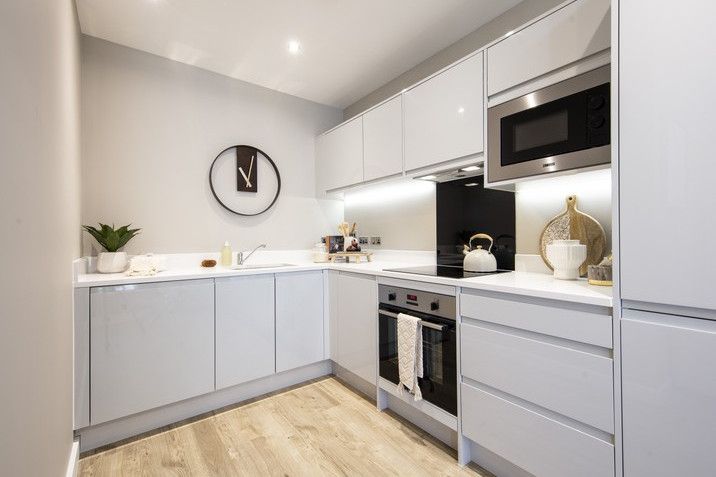 Property photo 2 of 11 Vb2169990 Www.Andrewhendry.Com19 716x515