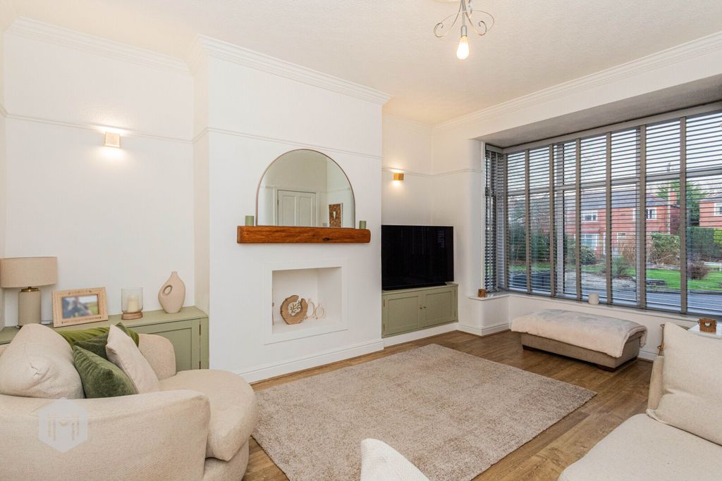 Property photo 2 of 25 Picture No. 19