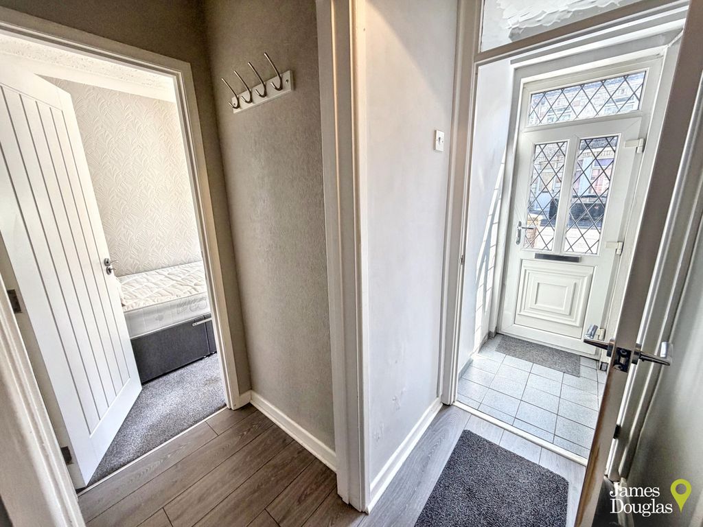 Property photo 3 of 20 Eh1