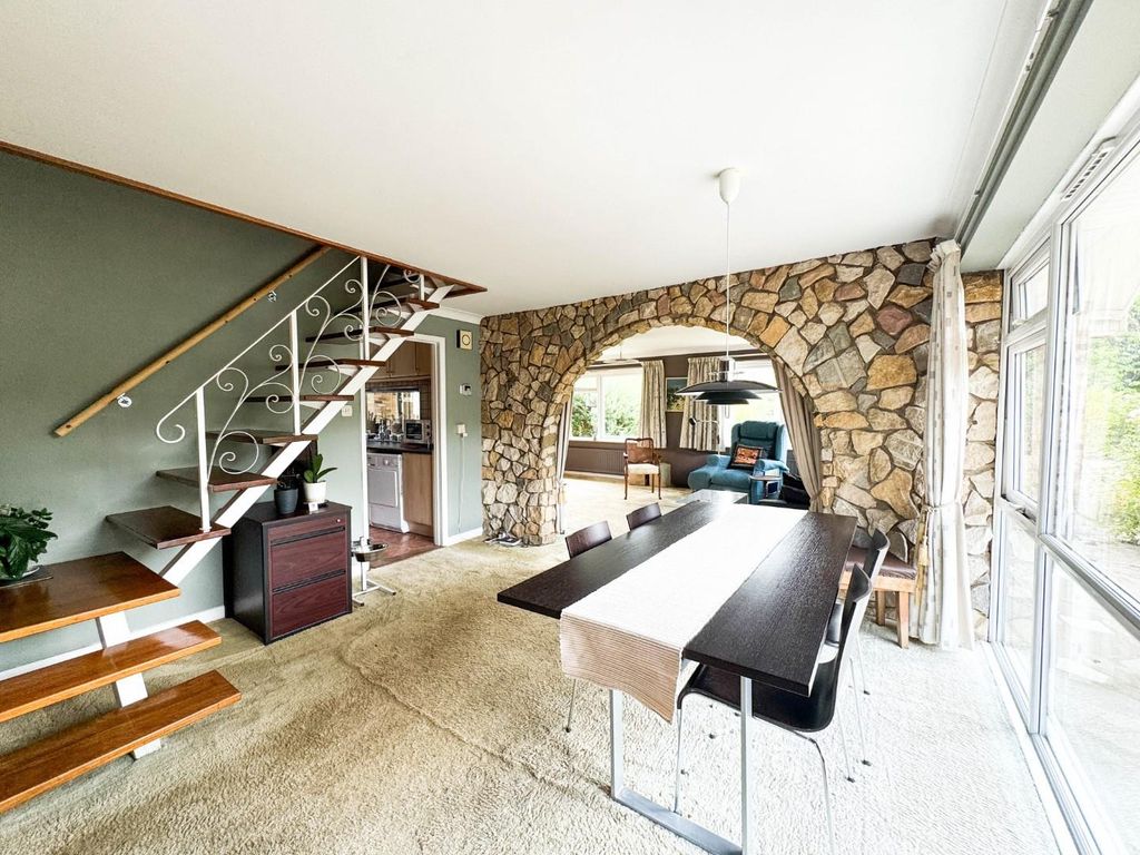 Property photo 2 of 33 Img_5189-2-3.Jpg