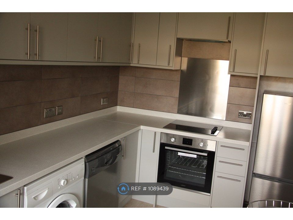 Property photo 1 of 26 Kitchen