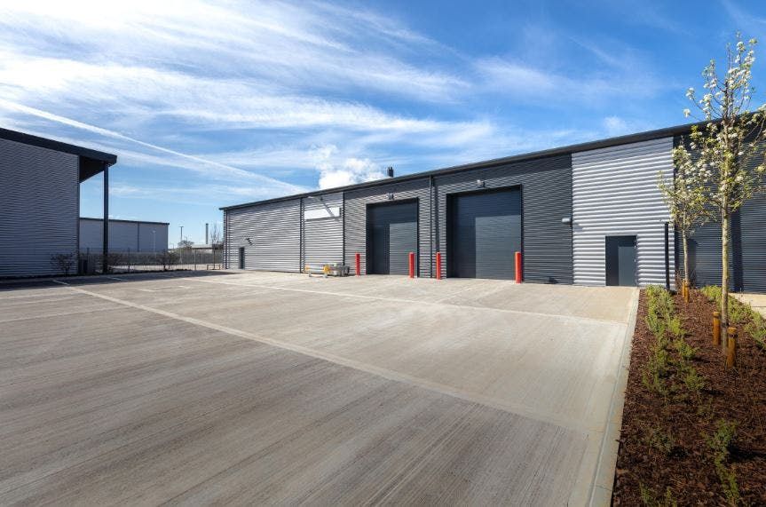 Property photo 2 of 10 696 External.Jpg