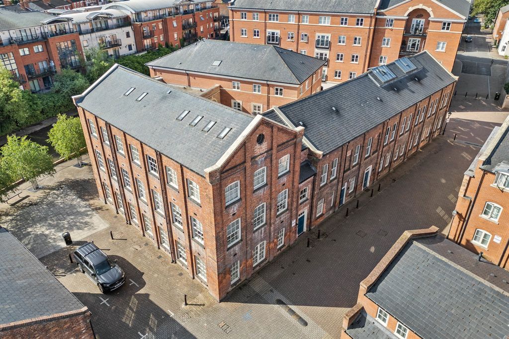 Additional image 13 of 3 bed flat for saleApartment 16, Parian House, Princes Drive, Diglis, Worcester. WR1