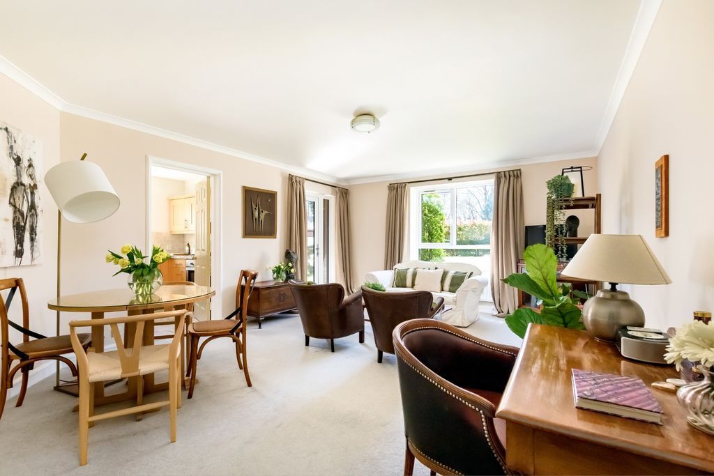 Property photo 2 of 15 Reception/Dining Room