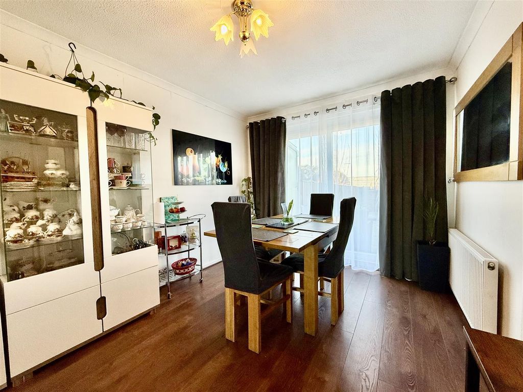 Property photo 3 of 14 Img_3384.Jpeg