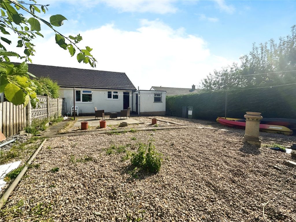 Property photo 3 of 8 Outside