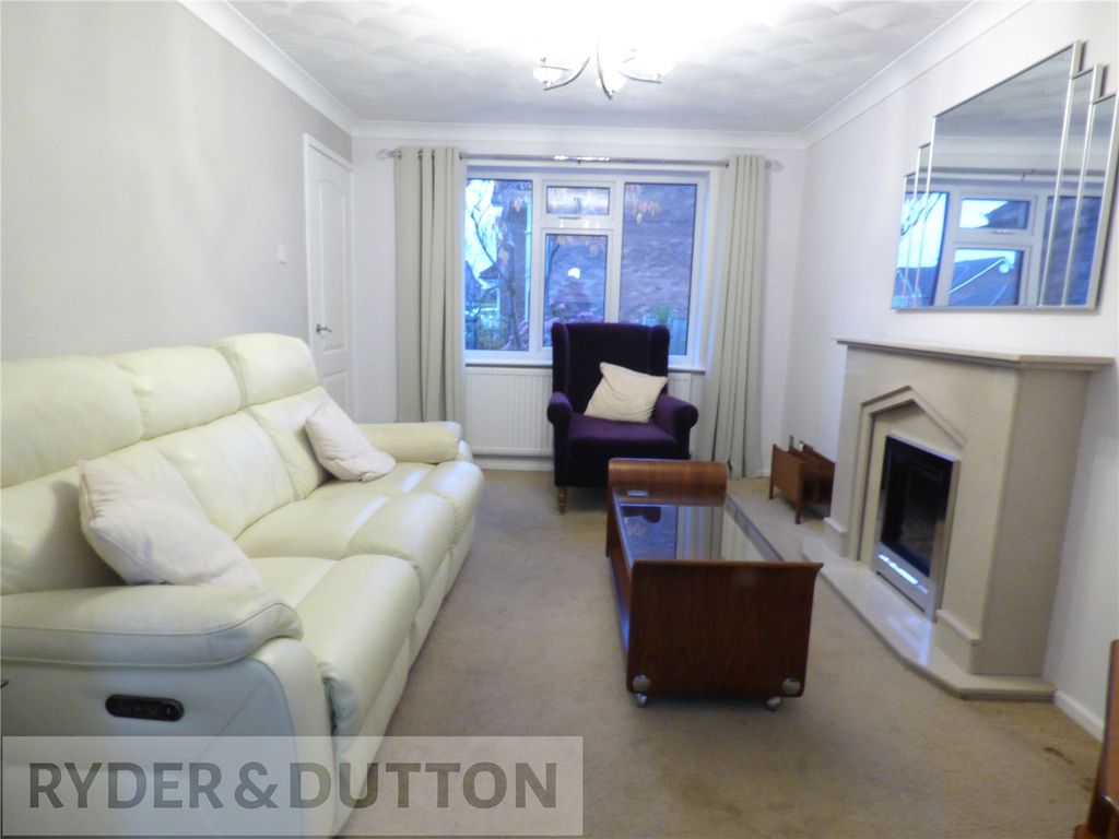 Property photo 2 of 28 Lounge