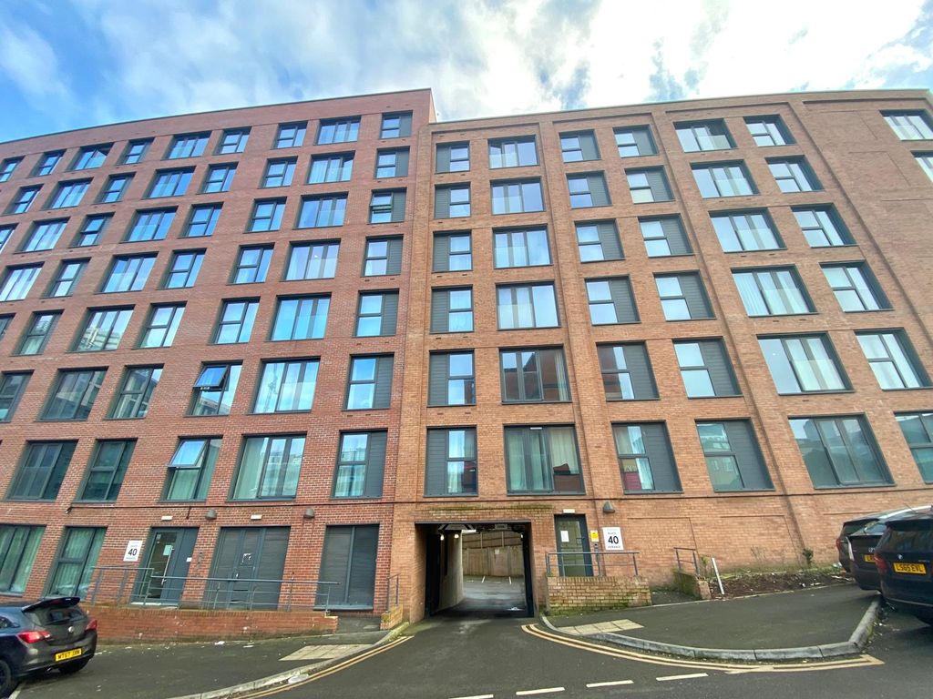 Property photo 1 of 17 Modern Furnished City Centre Apartment With Dishwasher &amp; Wine Fridge