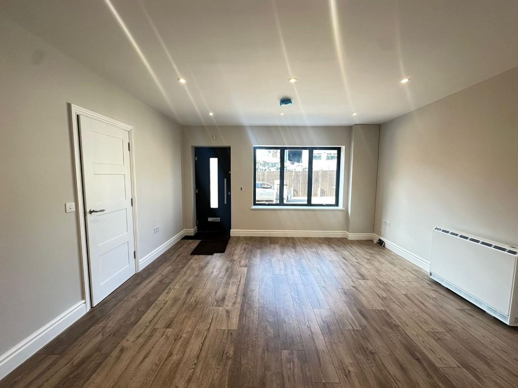 Property photo 2 of 6 Img-20251110-Wa0019.Jpg