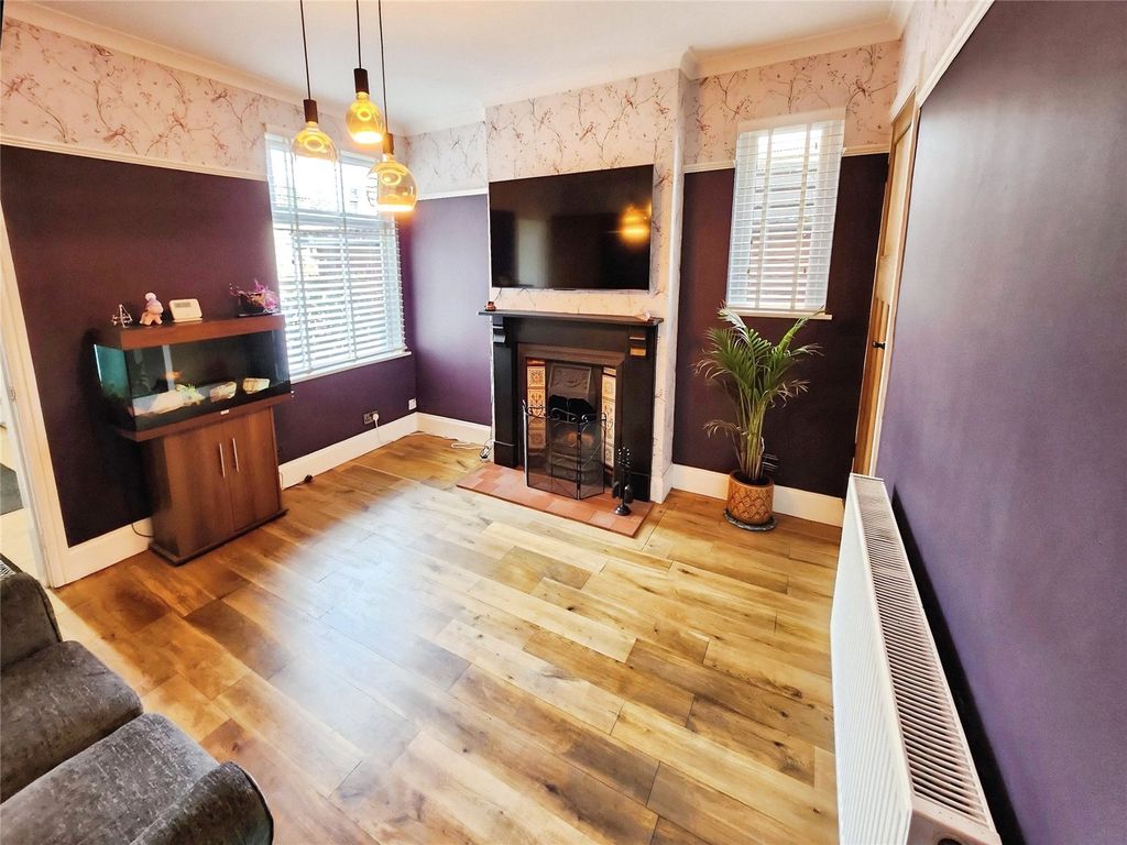 Property photo 3 of 17 Dining Room