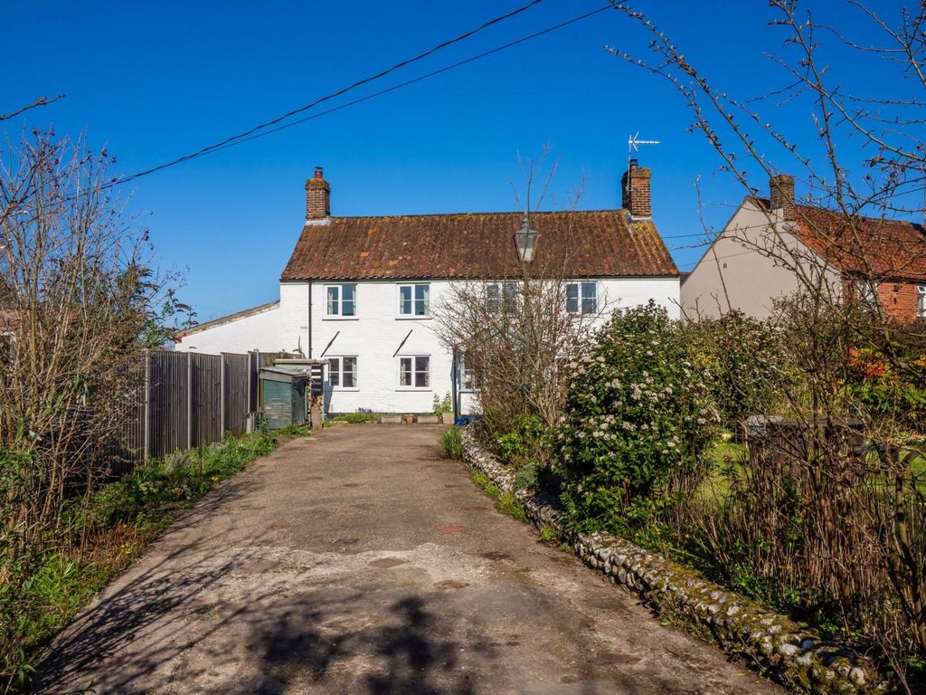 Property photo 1 of 35