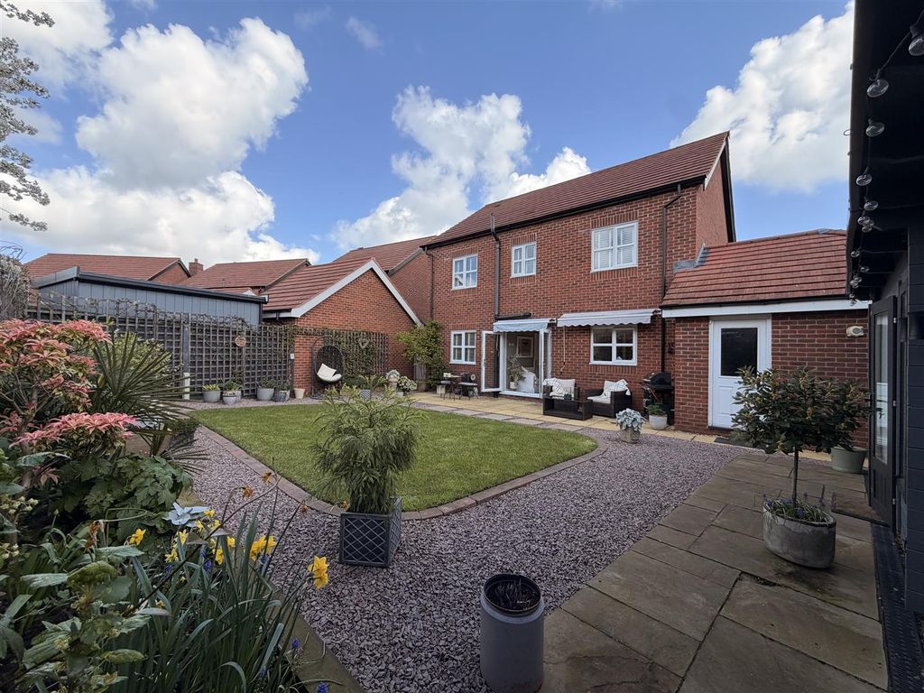 Additional image 29 of 4 bed detached house for saleDaffodil Close, Loughborough LE11