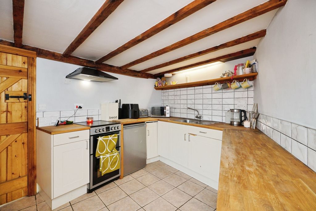 Property photo 3 of 19 Pbox-Img.Jpg