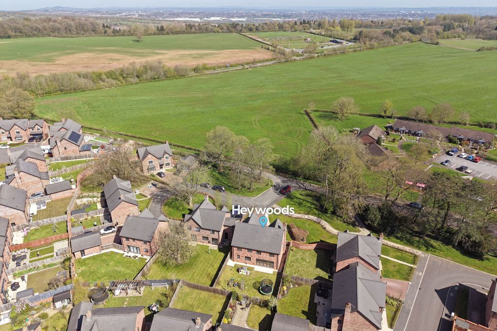 Property photo 2 of 51