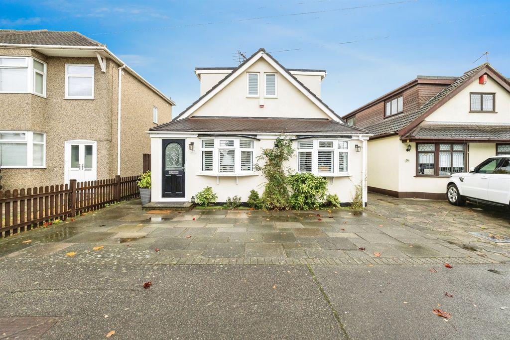 Property photo 1 of 17