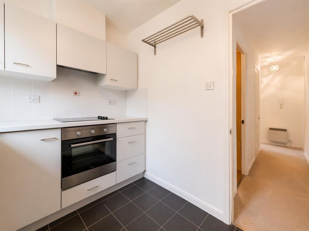 Property photo 3 of 10 25A4A2ba-95F2-4cc6-8752-E84B773Ae8Cf.Png