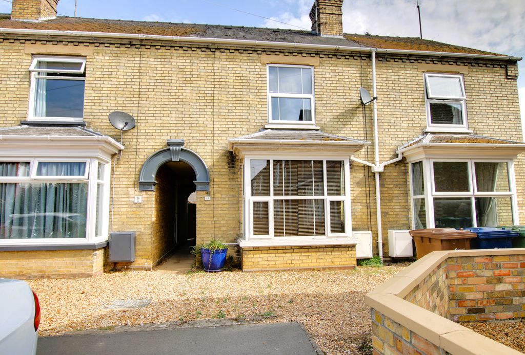 Property photo 1 of 8