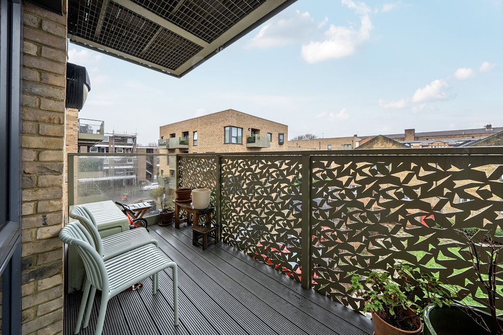 Property photo 3 of 16 Balcony