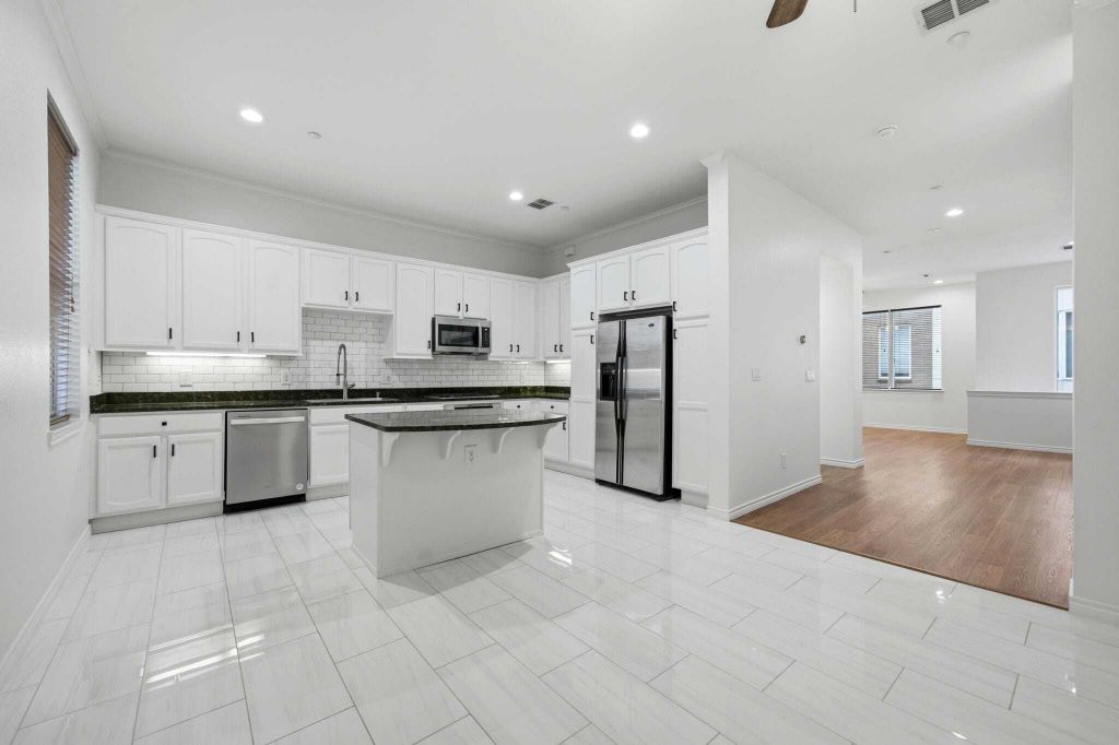 Property photo 2 of 30 <Alttext/>