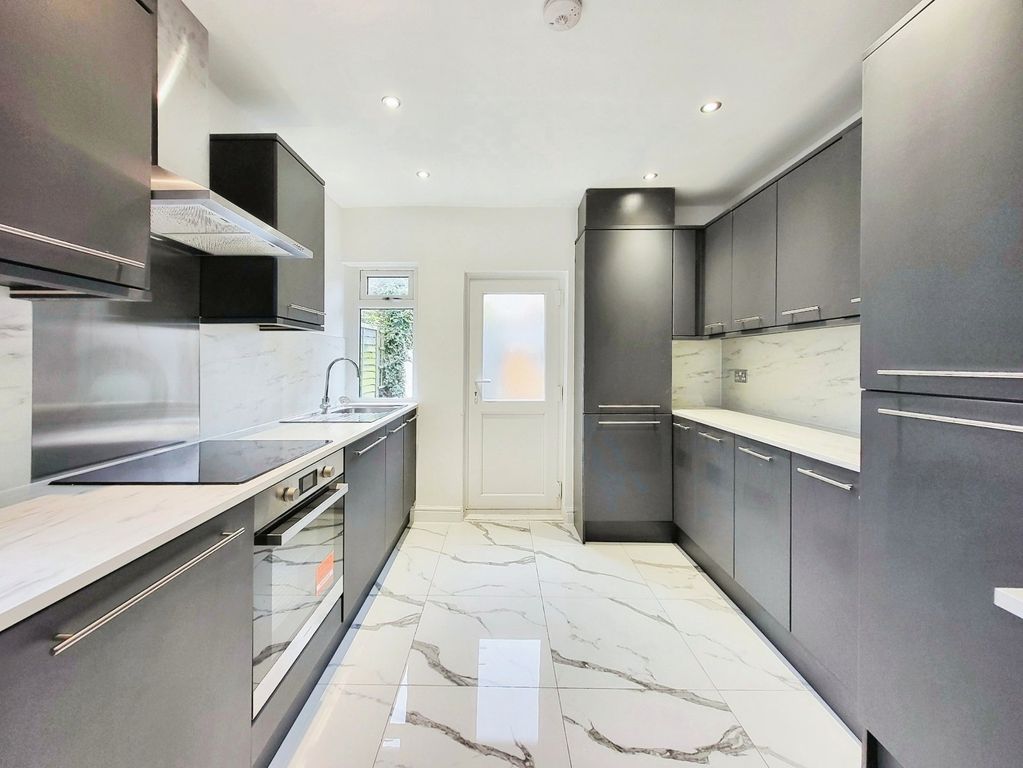 Property photo 2 of 12 Picture No. 05