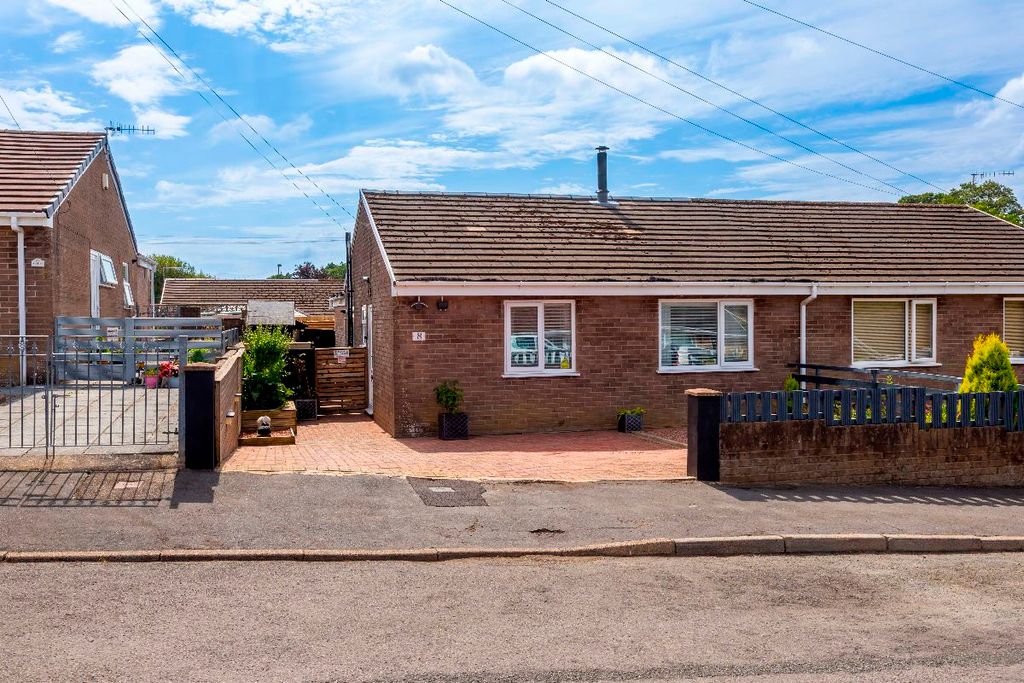 Property photo 1 of 25
