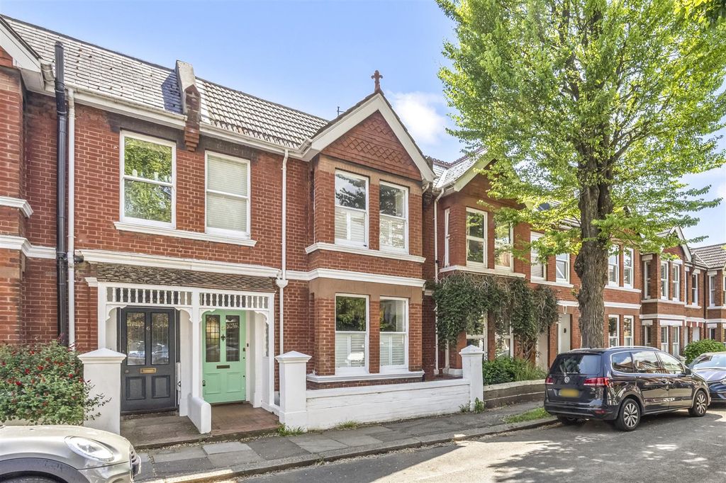 Property photo 1 of 19 Highdown Road, 8-003.Jpg