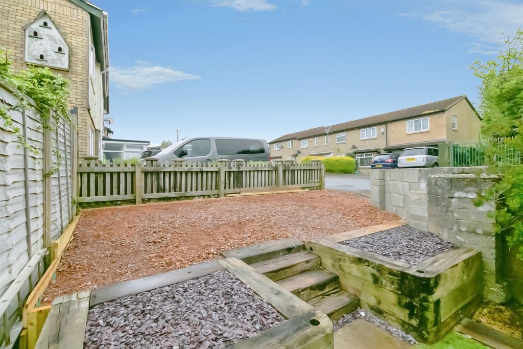 Property photo 3 of 11