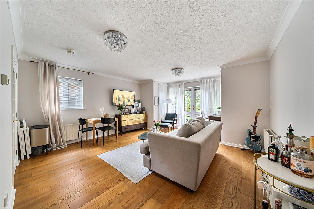 Property photo 3 of 23 Lr (3).Jpg