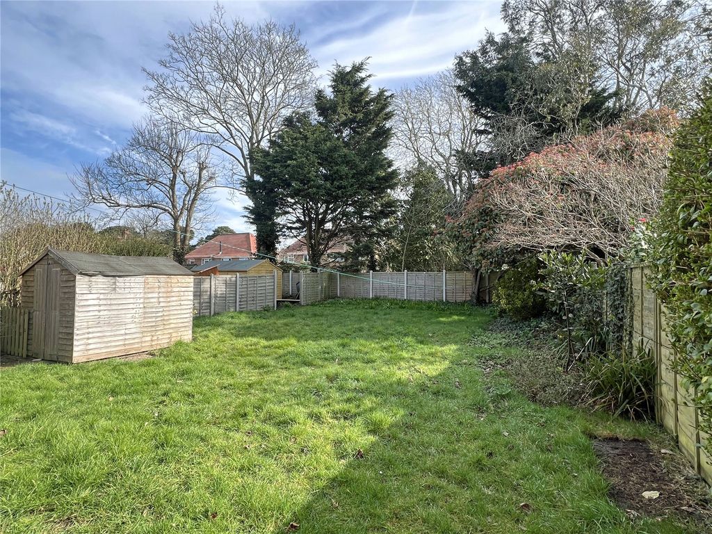 Property photo 3 of 11 Garden