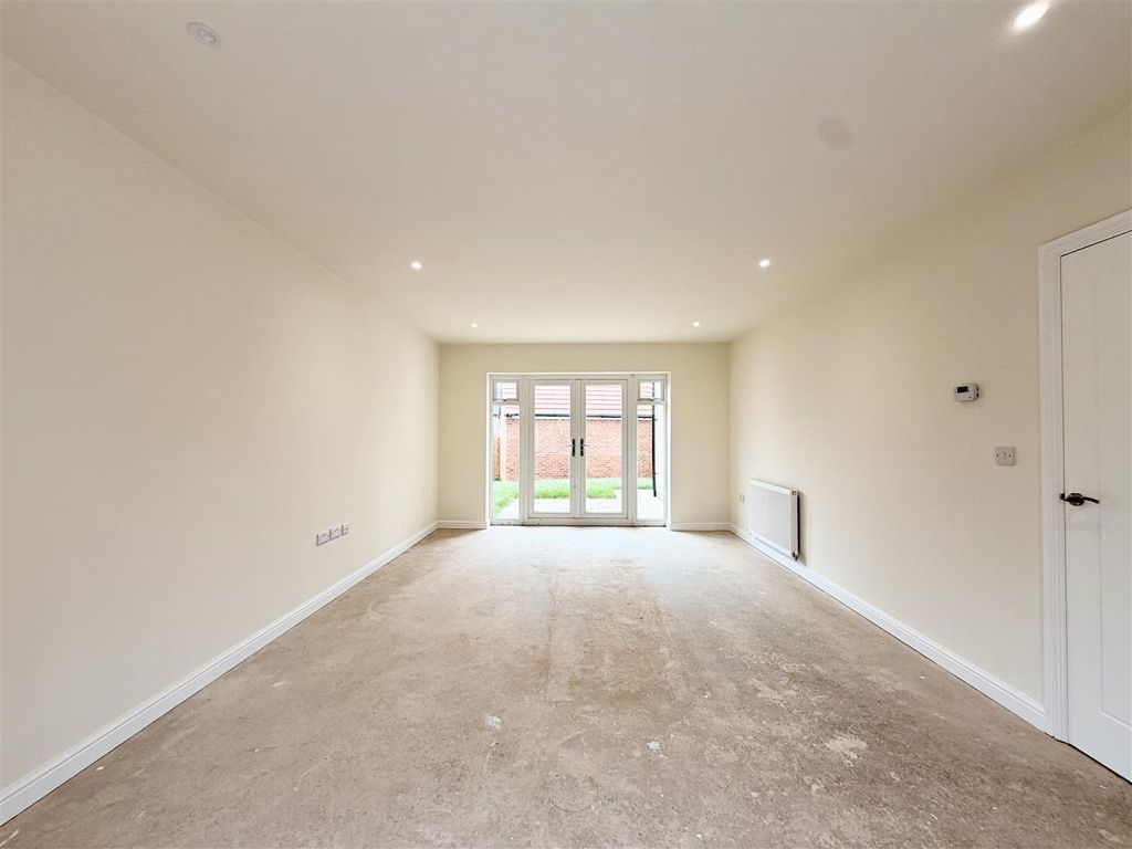 Property photo 3 of 27 3