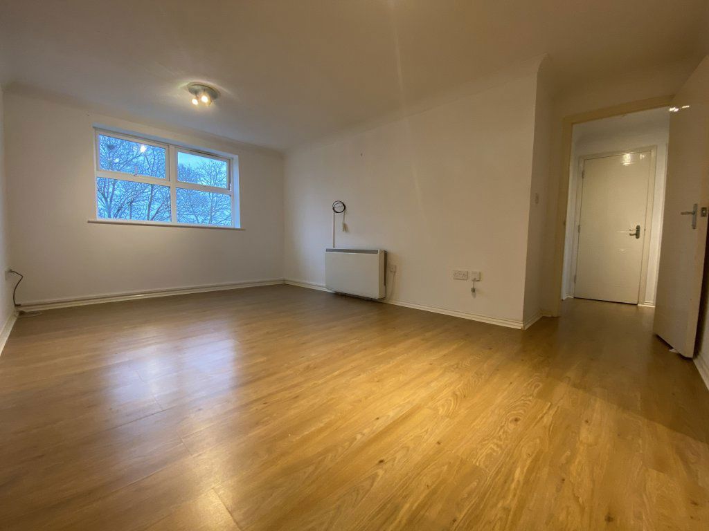 Property photo 3 of 8