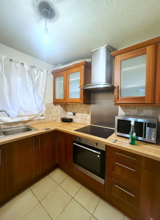 Property photo 3 of 4