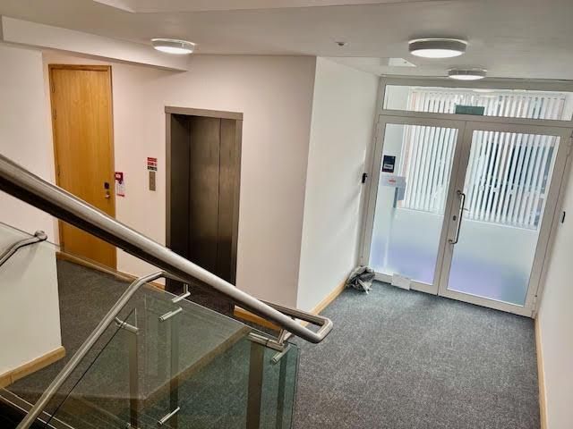 Property photo 2 of 7 Photo