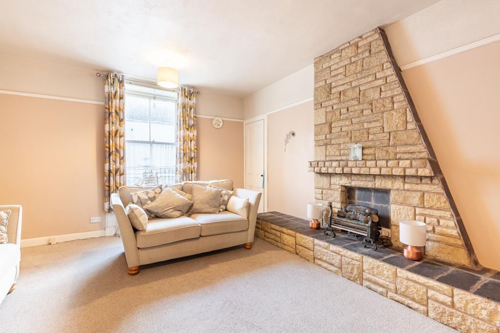 Property photo 2 of 16 Lev1299Seg Living Room.Jpg