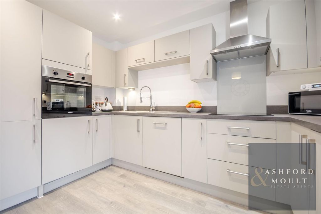 Property photo 2 of 31 Ashford-1.Jpg