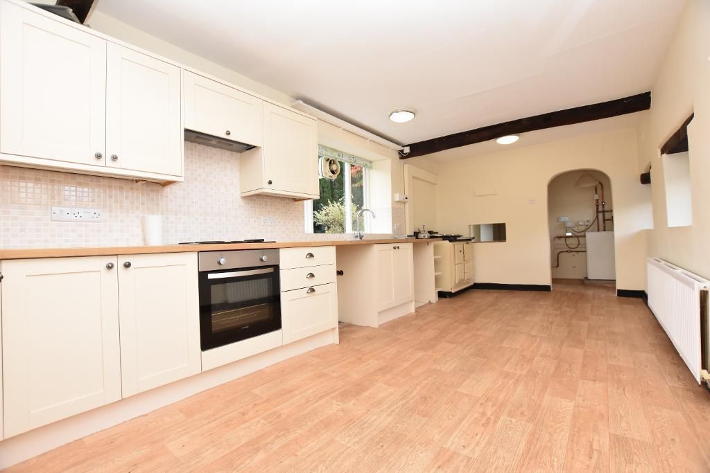 Property photo 2 of 27