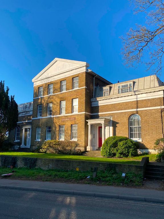 Property photo 1 of 8