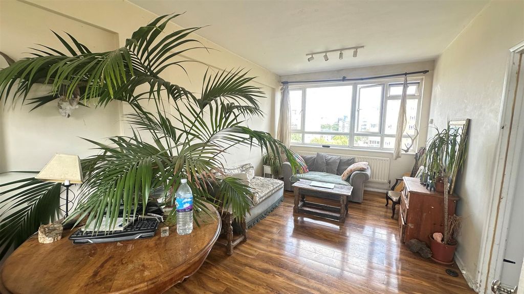 Property photo 1 of 17 Living Room, Macdonald House, Eden Harper