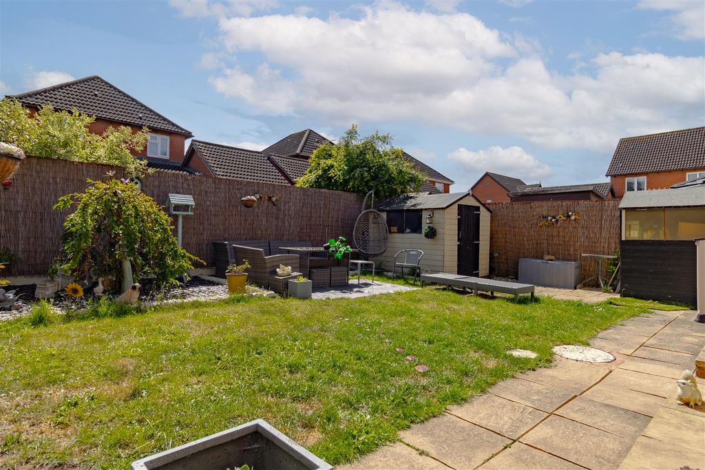 Property photo 3 of 31