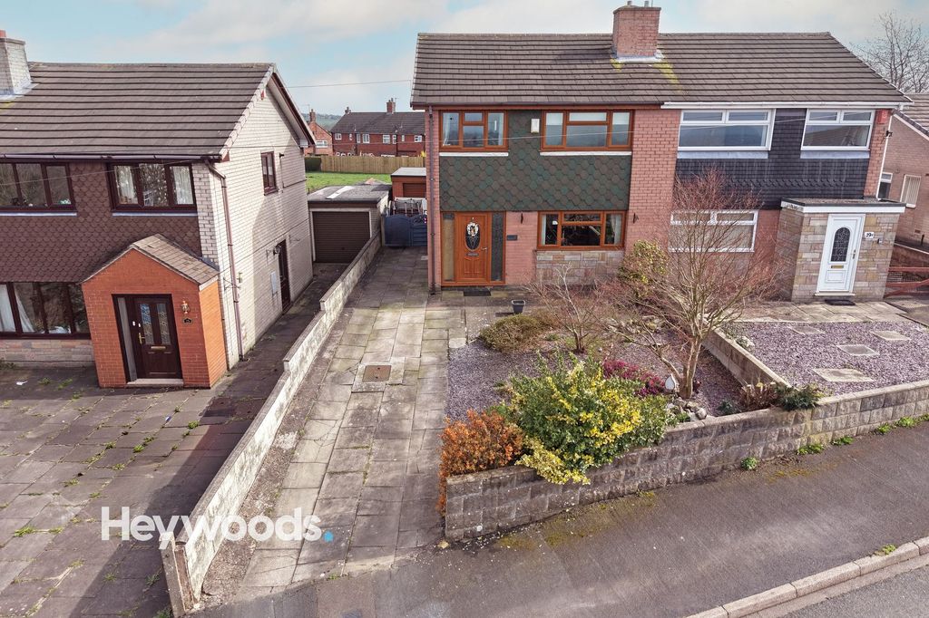 Property photo 1 of 41