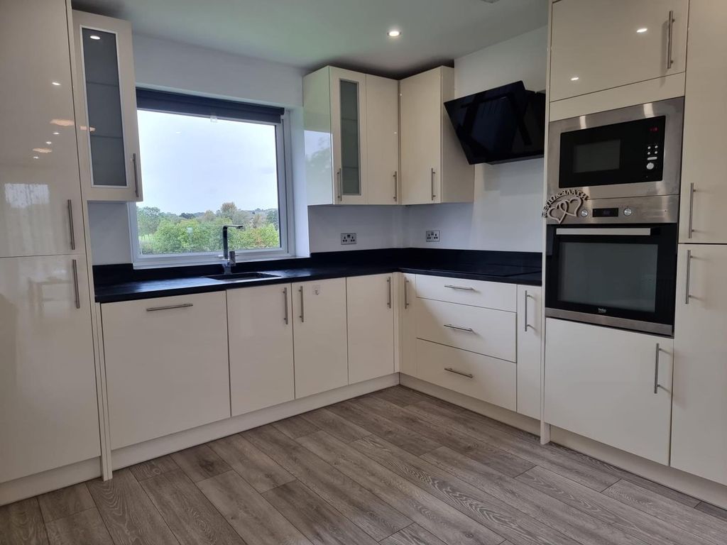 Property photo 2 of 5 Photo-2023-10-23-15-19-19 6.Jpg