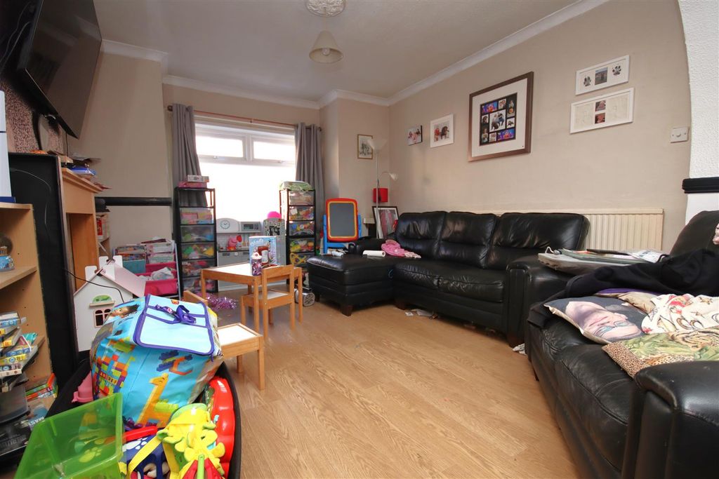 Property photo 3 of 17 Img_0928.Jpg