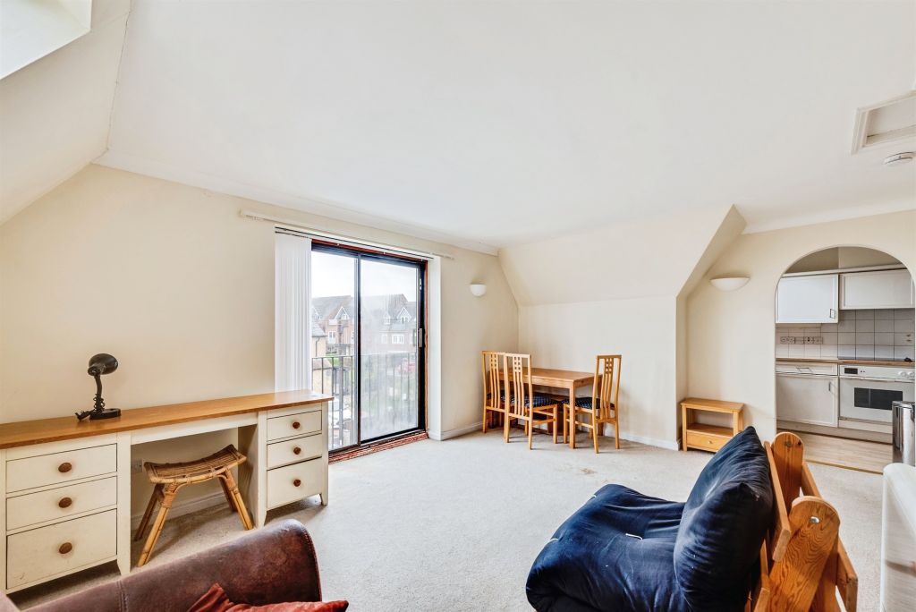 Property photo 3 of 20