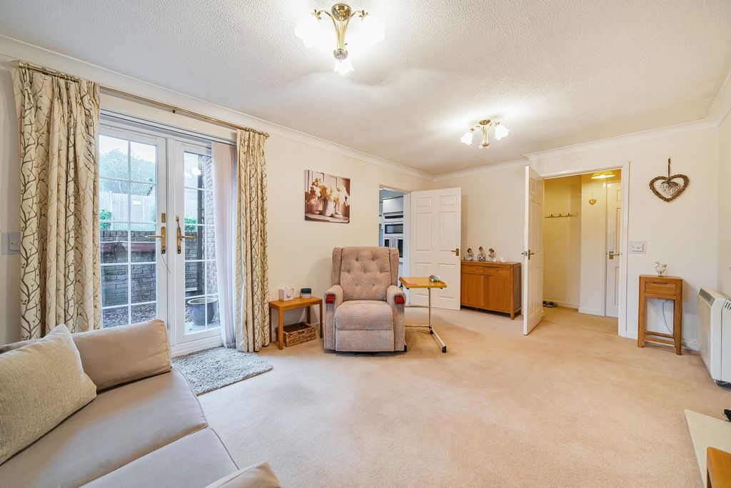 Property photo 3 of 17