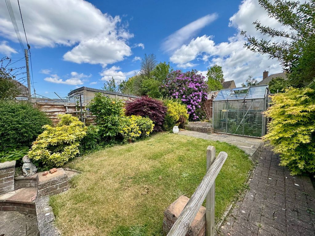 Property photo 3 of 13
