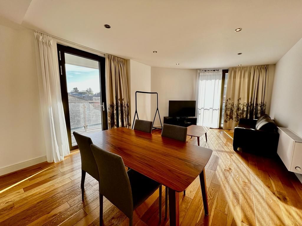 Property photo 3 of 17 Dining Room