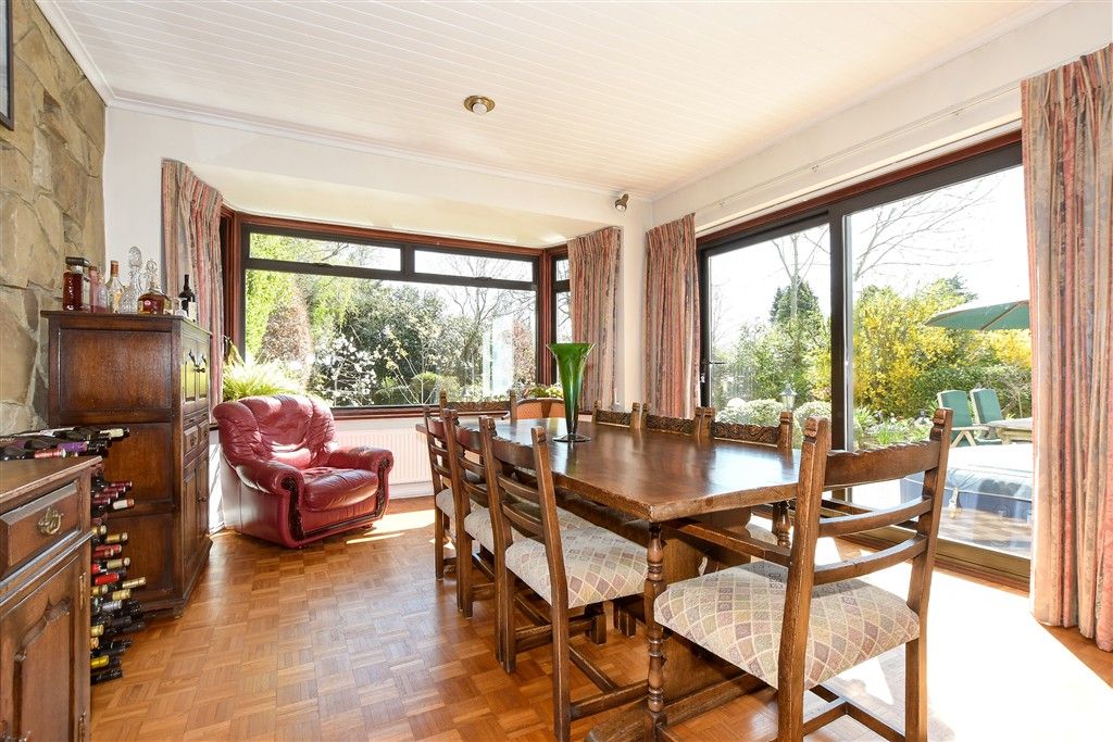 Property photo 2 of 20 Dining Area