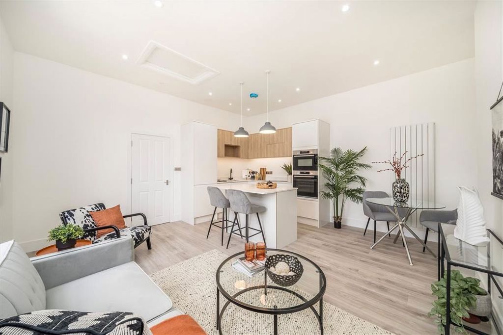 Property photo 3 of 8